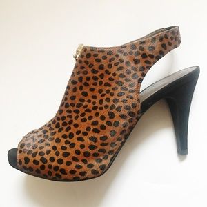 Cheetah print heels size 8
